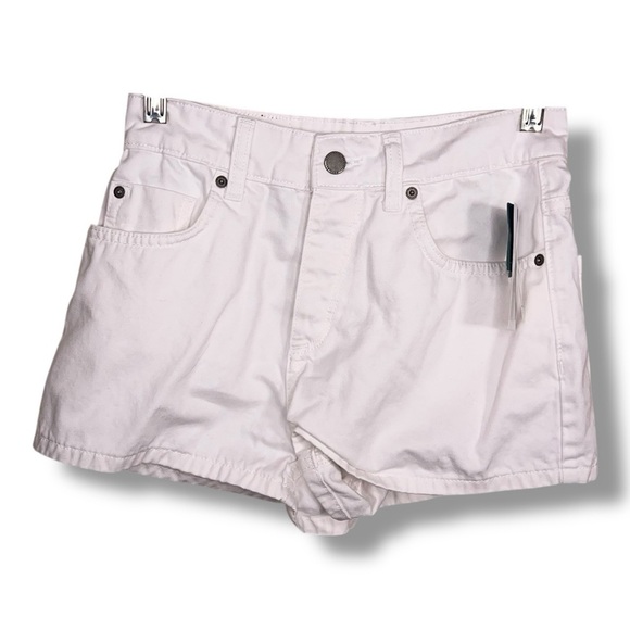 NEW SIZE 26 ROXY NWT WHITE DENIM SHORTS NEUTRAL CASUAL STRETCH COTTON - Picture 1 of 13